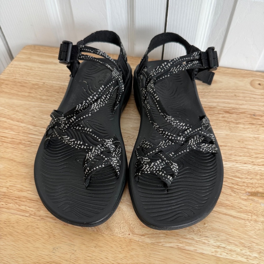 Chaco Z Volv x2 Sandals Size 8‎ Black White Strappy Hiking Gorpcore J106664